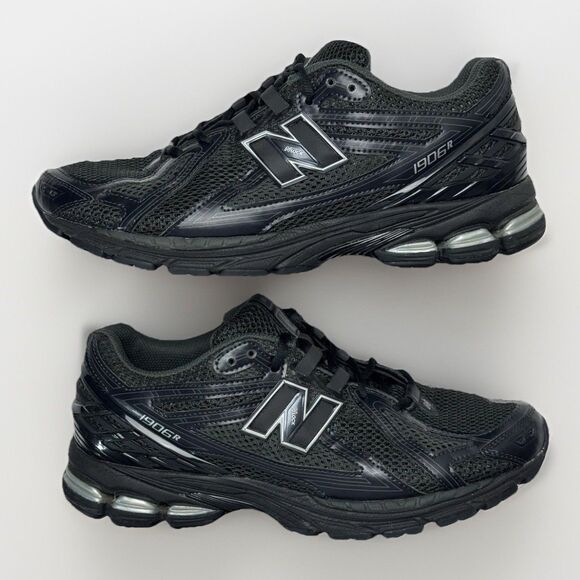 Size 9.5 - New Balance 1906R Black Metallic Silver - Picture 1 of 7